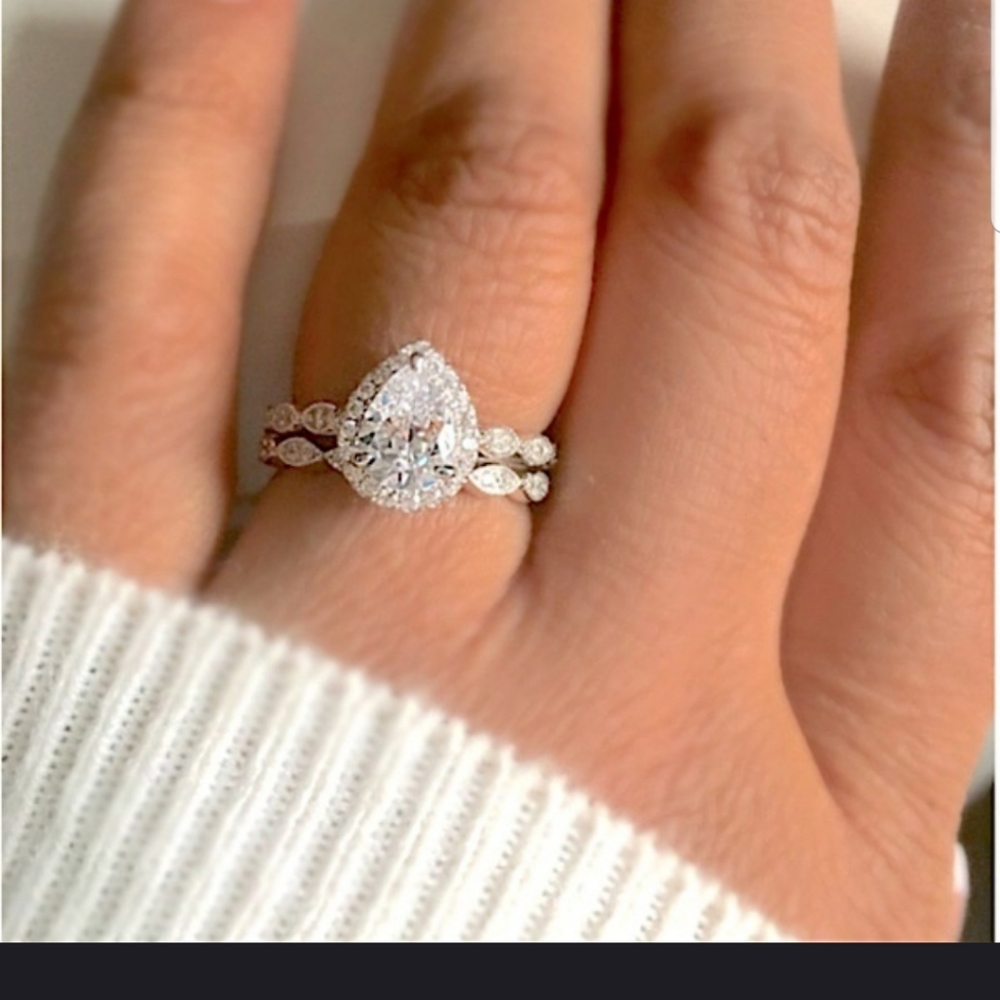 💍💍Very Pretty 2pc Pear Shape CZ Ring💍💍 - Picture 2 of 10